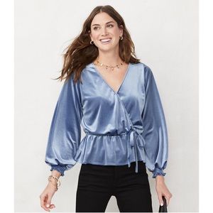 NWT LC Lauren Conrad Volume Sleeve Wrap Top Velvet Blue Size XXL
